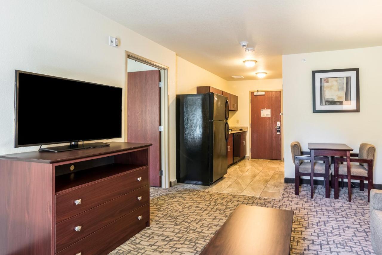 Cobblestone Hotel&Suites - Greenville Buitenkant foto