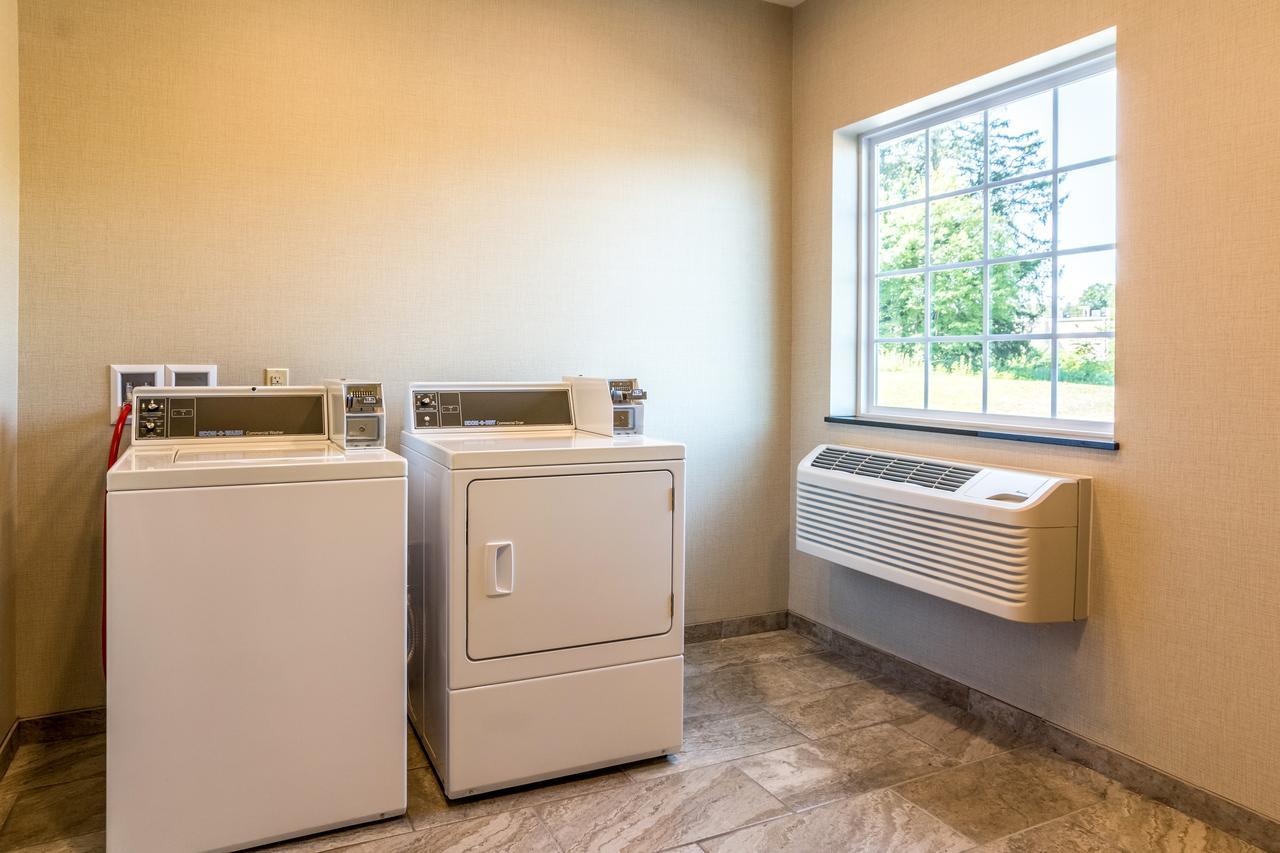 Cobblestone Hotel&Suites - Greenville Buitenkant foto