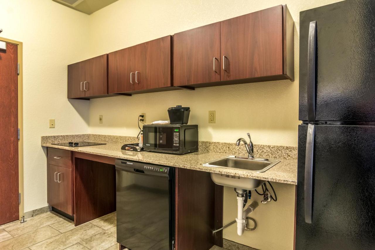 Cobblestone Hotel&Suites - Greenville Buitenkant foto