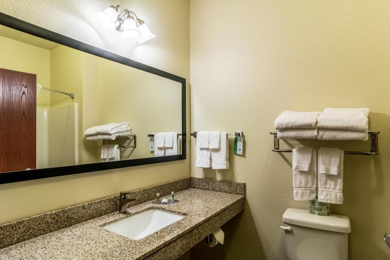 Cobblestone Hotel&Suites - Greenville Buitenkant foto